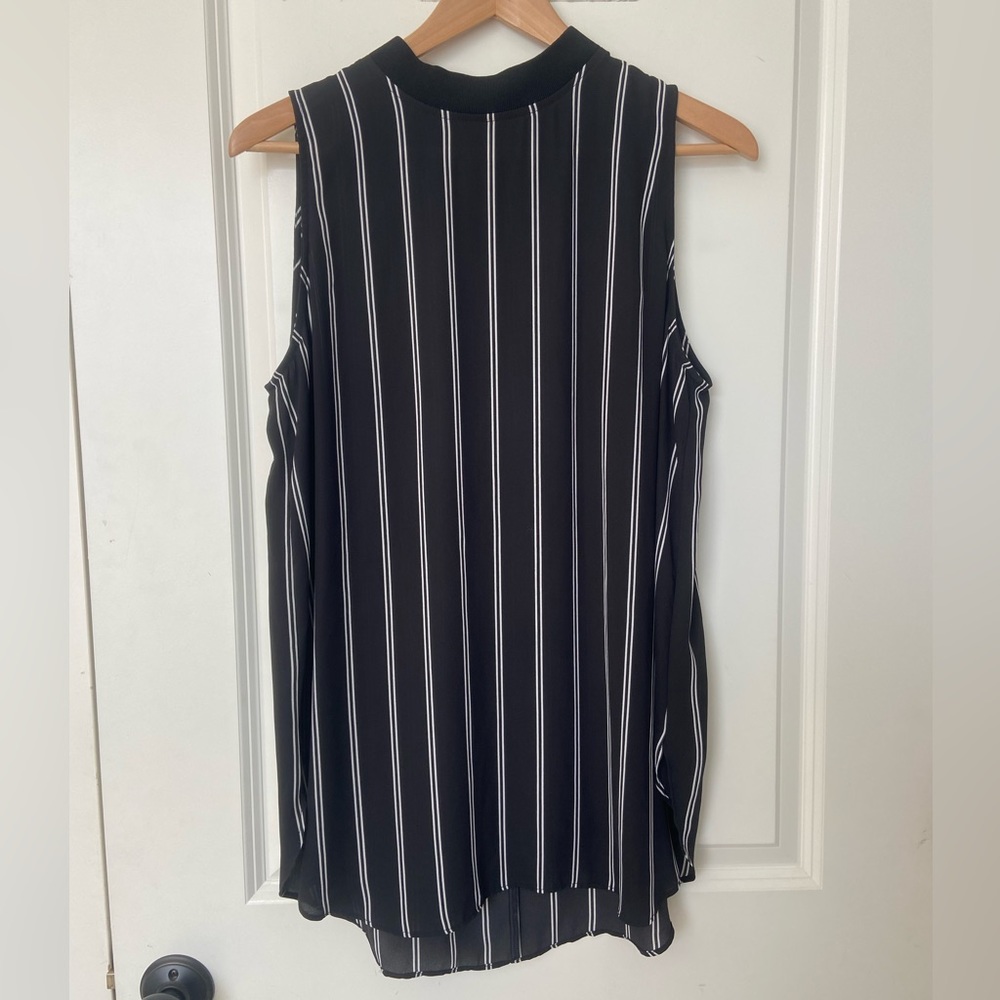Loft Long and Sleeveless Blouse L